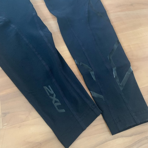 Compression Tights: 2XU - Picture 3 of 14